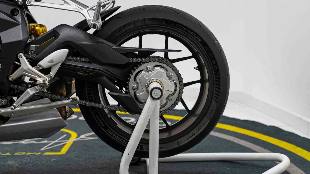 MV Agusta F3 800 EAS ABS (2017 - 20) (17)
