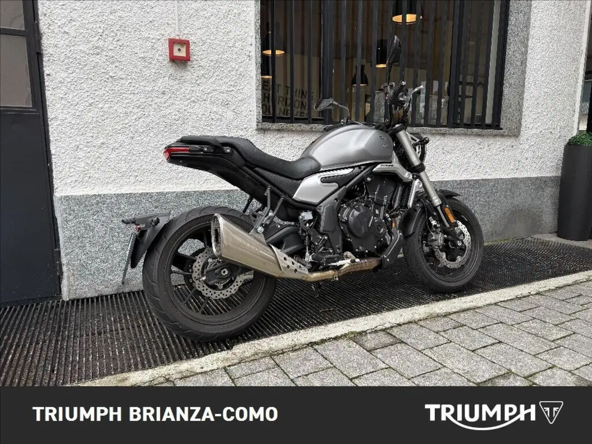 Voge Trofeo 500AC (2022 - 26) (3)