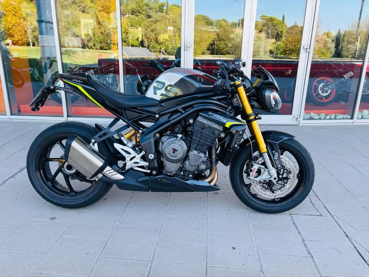 Triumph Speed Triple 1200 RS (2025 - 26) (2)