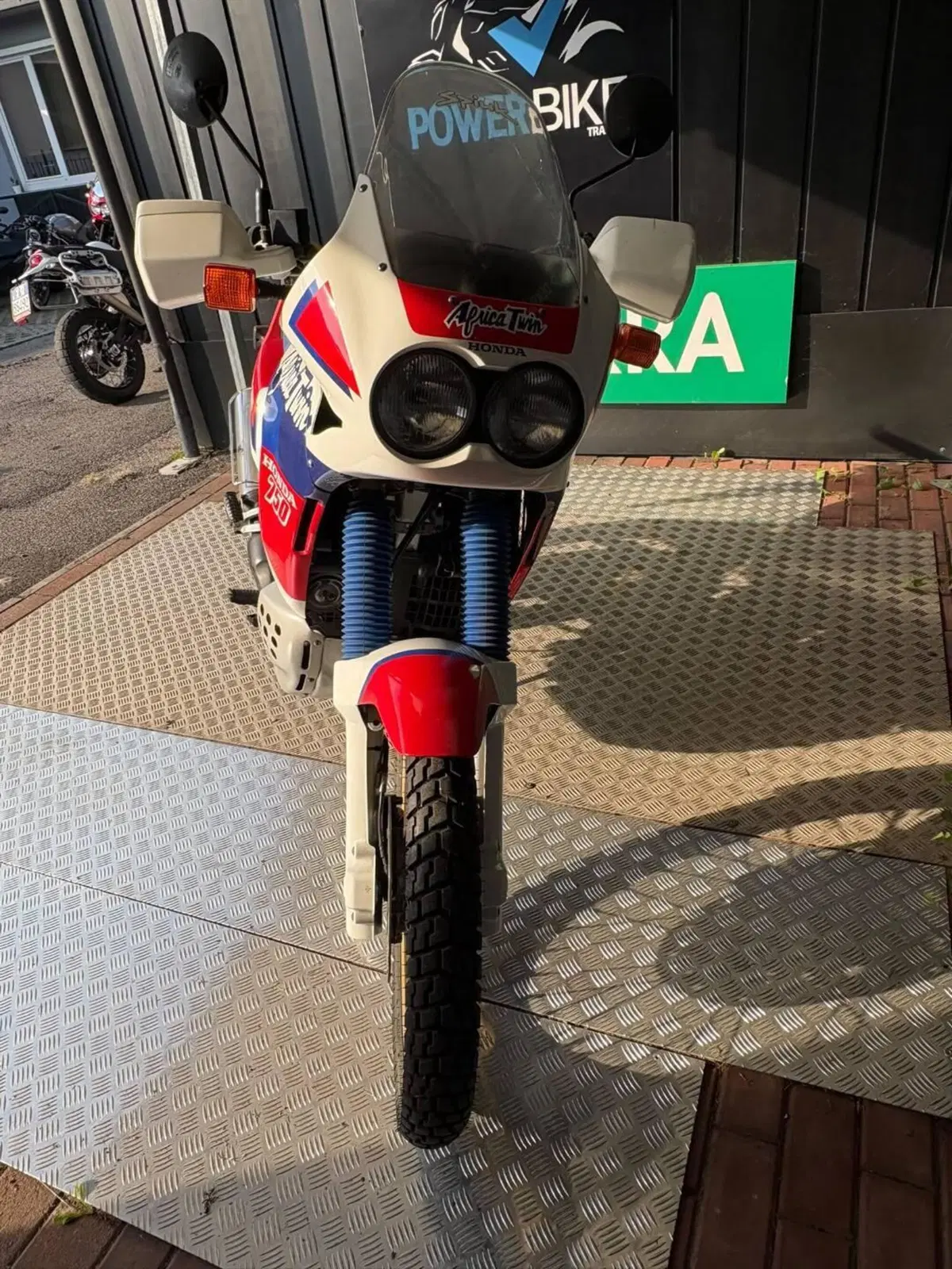 Honda Africa Twin XRV 750 (1992) (17)