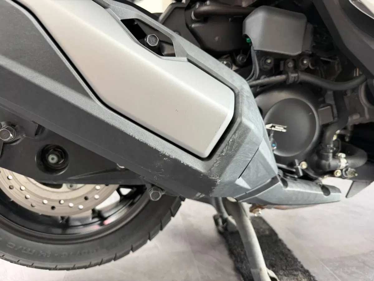 Honda ADV 350 (2022 - 24) (6)