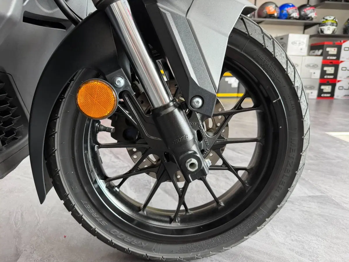 Honda ADV 350 (2022 - 24) (8)