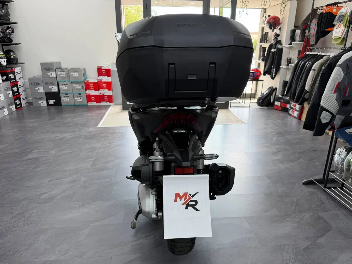 Honda ADV 350 (2022 - 24) (10)