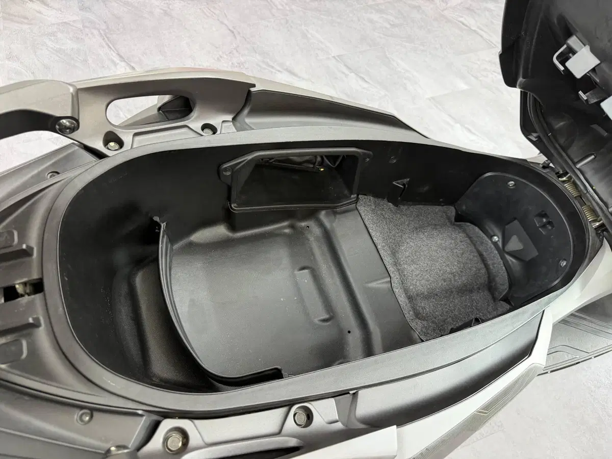 Honda ADV 350 (2022 - 24) (18)
