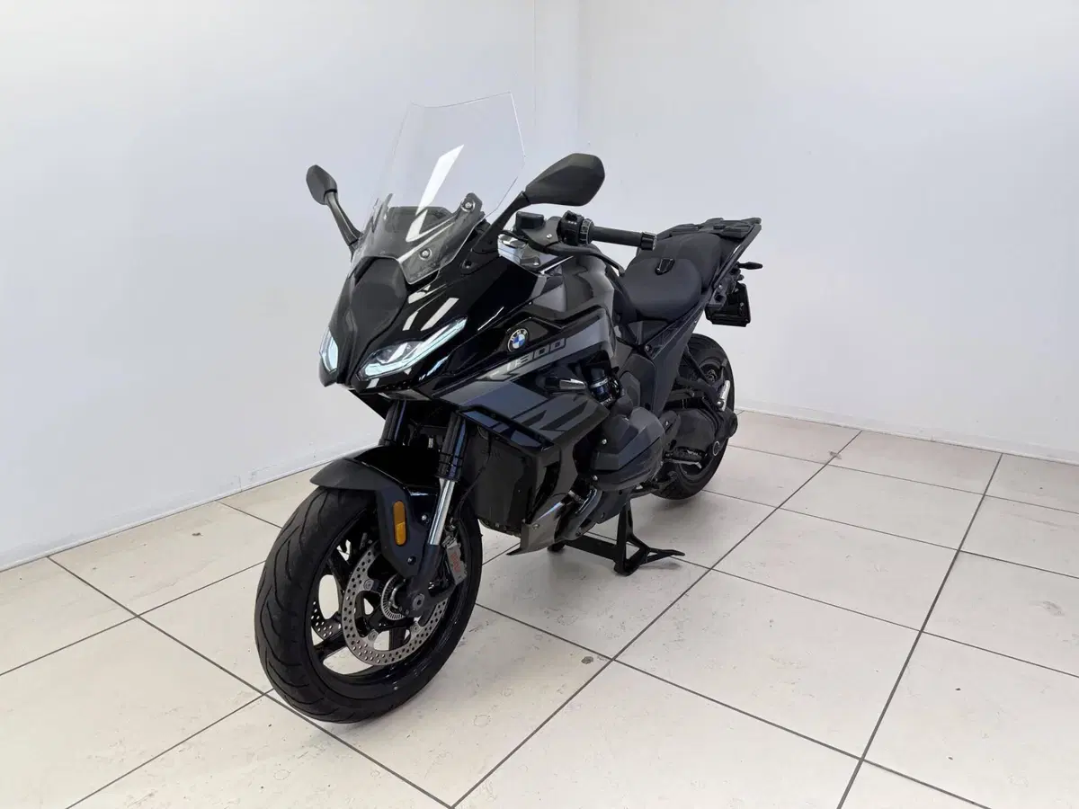 Bmw R 1300 RS (2026) (2)