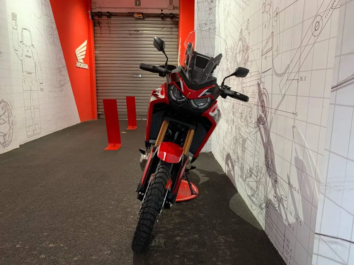 Honda Africa Twin CRF 1100L (2024 - 26) (5)