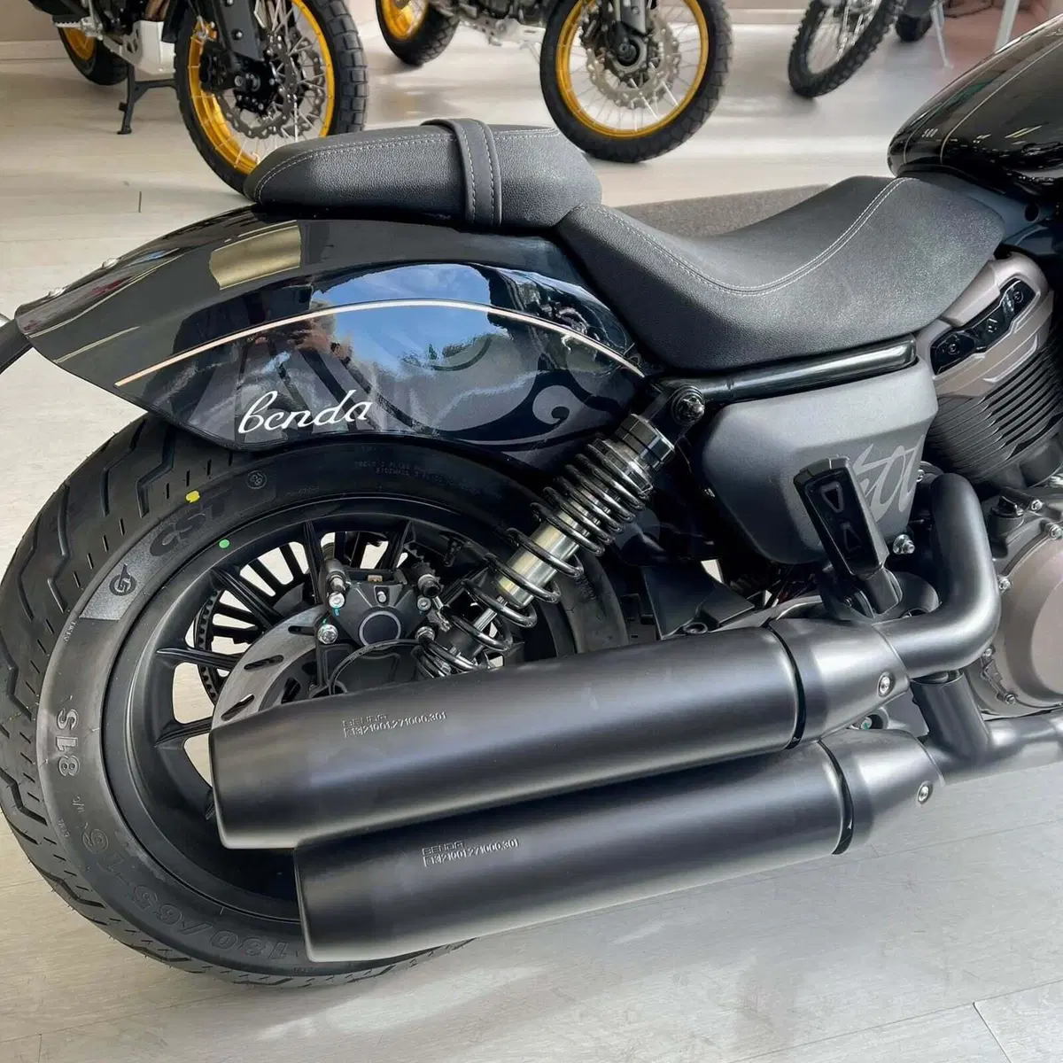 Benda Motorcycles Chinchilla 500 V2 (2025 - 26) (4)
