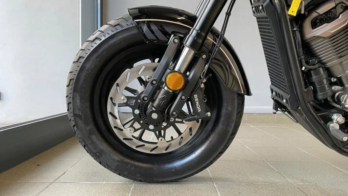 Benda Motorcycles Chinchilla 500 V2 (2025 - 26) (3)