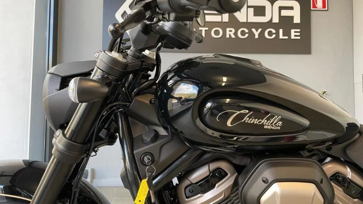 Benda Motorcycles Chinchilla 500 V2 (2025 - 26) (16)