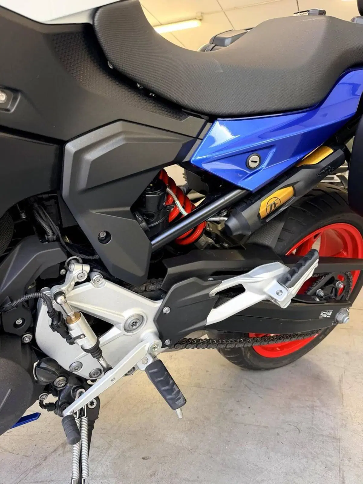 Bmw F 900 XR (2025 - 27) (5)