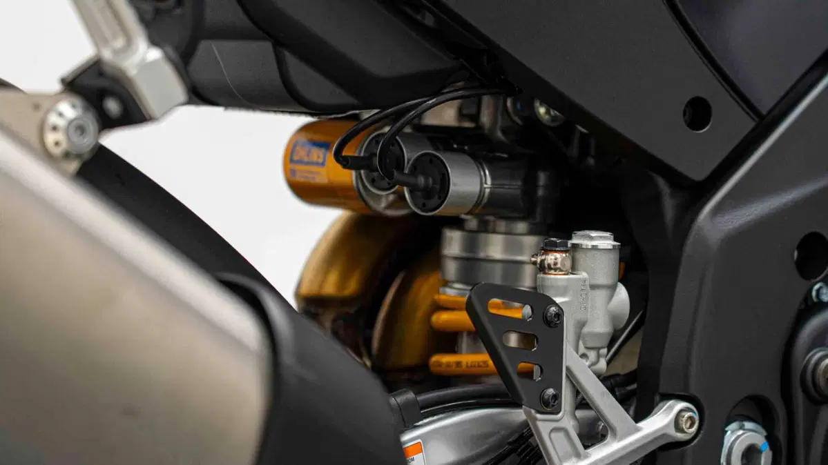 Aprilia Tuono V4 Factory (2025 - 26) (5)