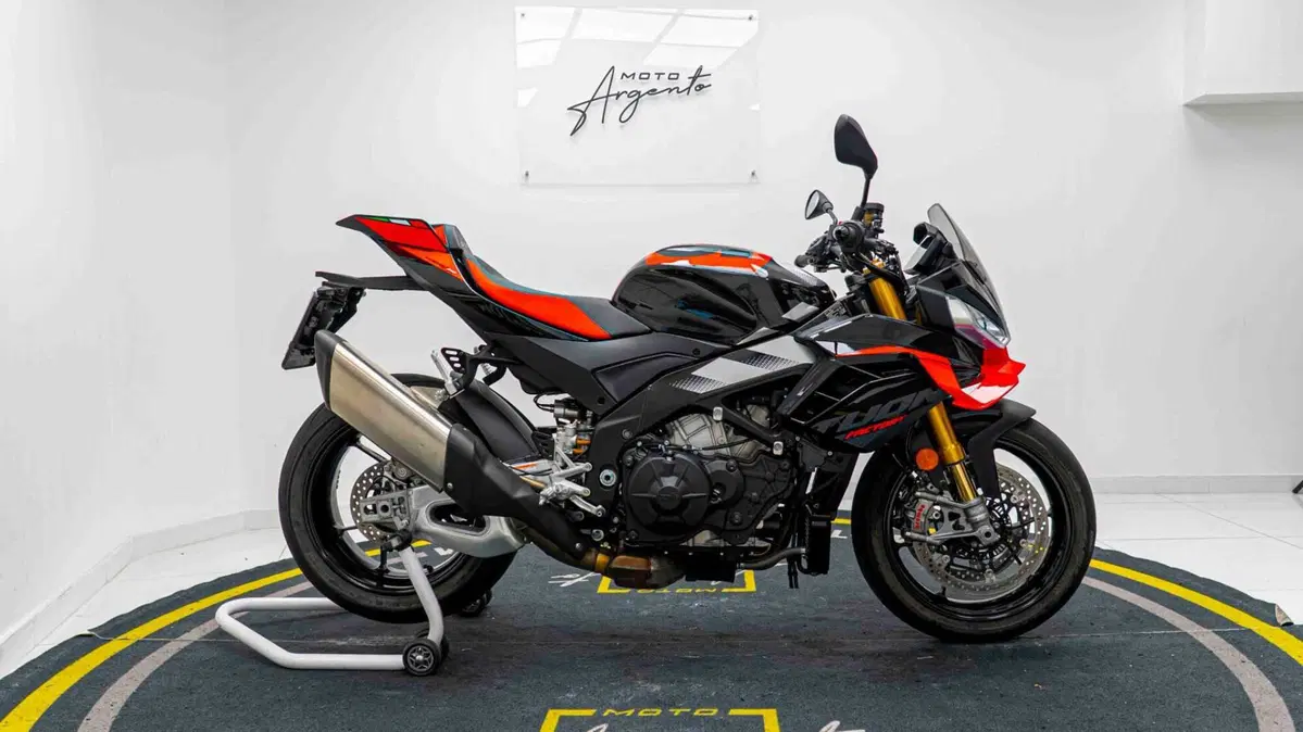 Aprilia Tuono V4 Factory (2025 - 26) (7)
