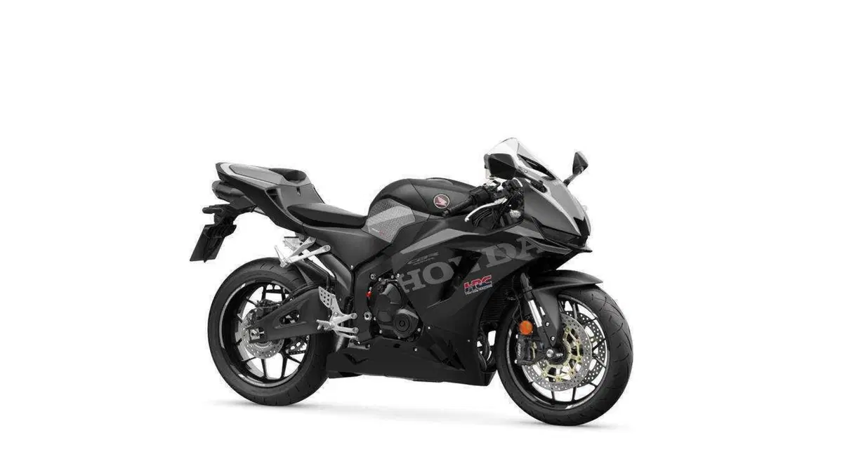 Honda CBR600RR 2027, ora frena come la Fireblade e le alette spariscono (4)