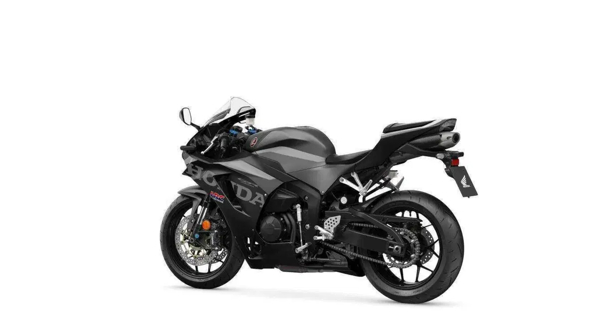 Honda CBR600RR 2027, ora frena come la Fireblade e le alette spariscono (9)