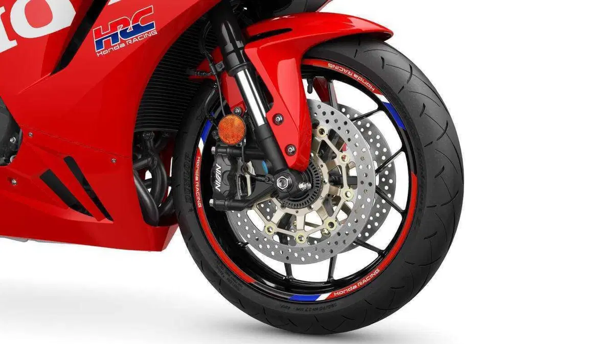 Honda CBR600RR 2027, ora frena come la Fireblade e le alette spariscono (67)