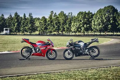 Honda CBR600RR 2027, ora frena come la Fireblade e le alette spariscono