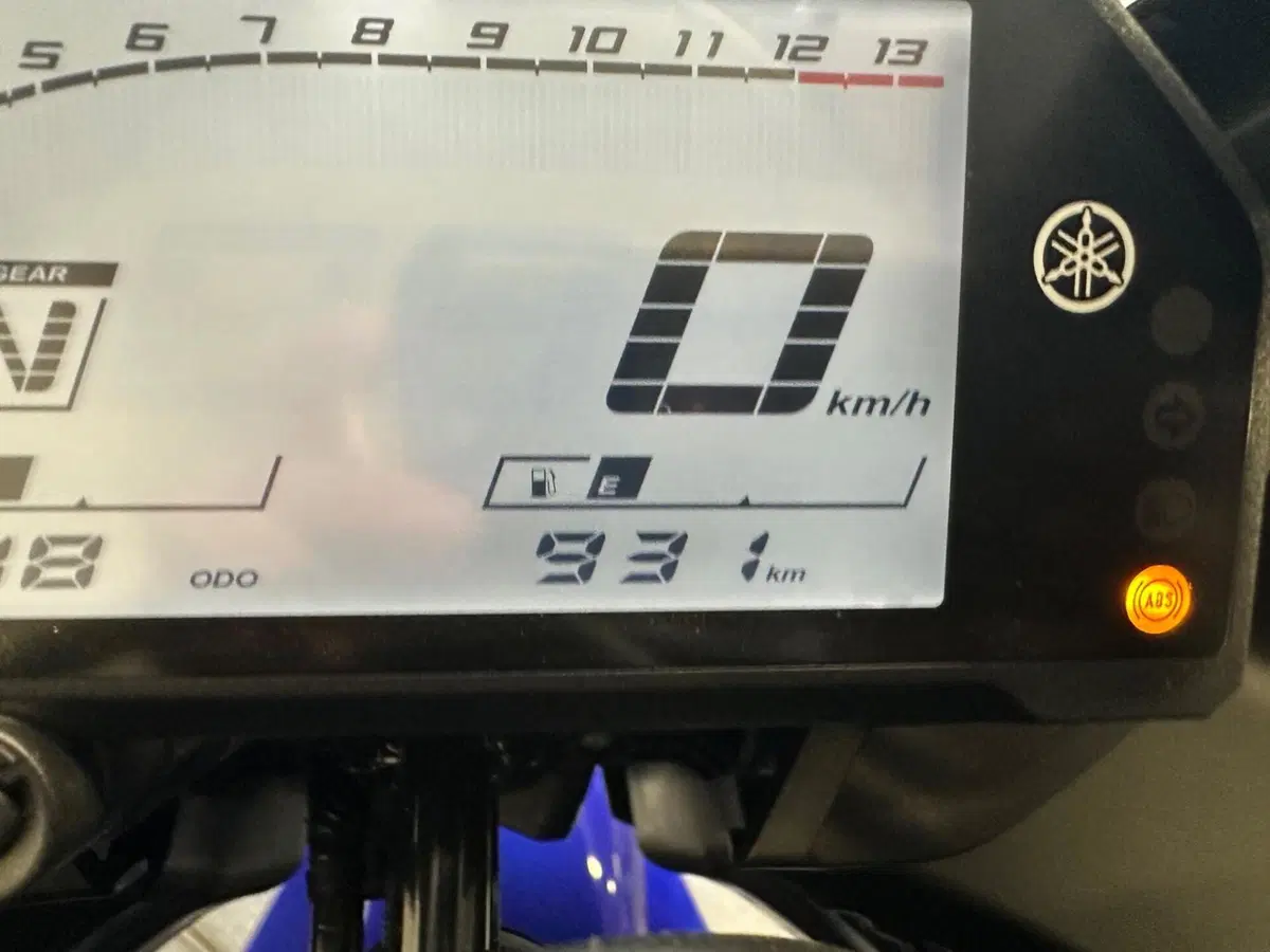 Yamaha YZF R3 (2021 - 24) (3)