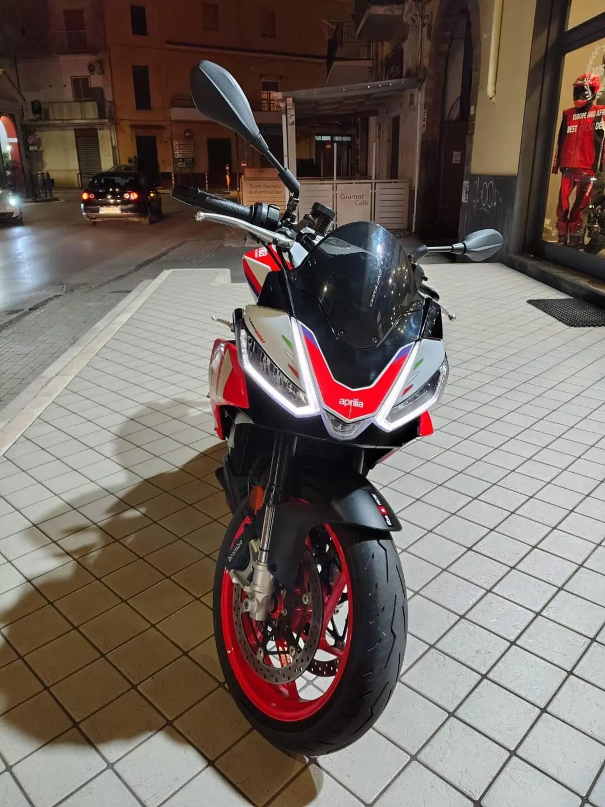 Aprilia Tuono 660 Factory (2022 - 24) (3)