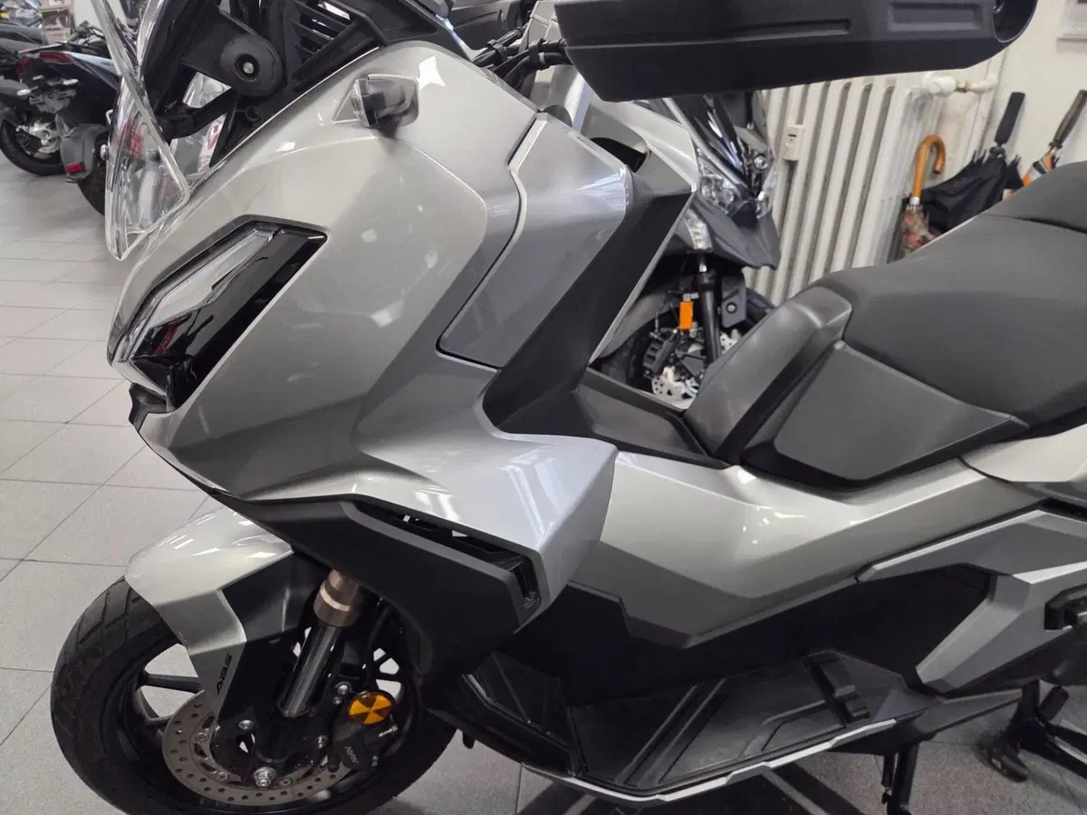 Honda ADV 350 (2022 - 24) (4)