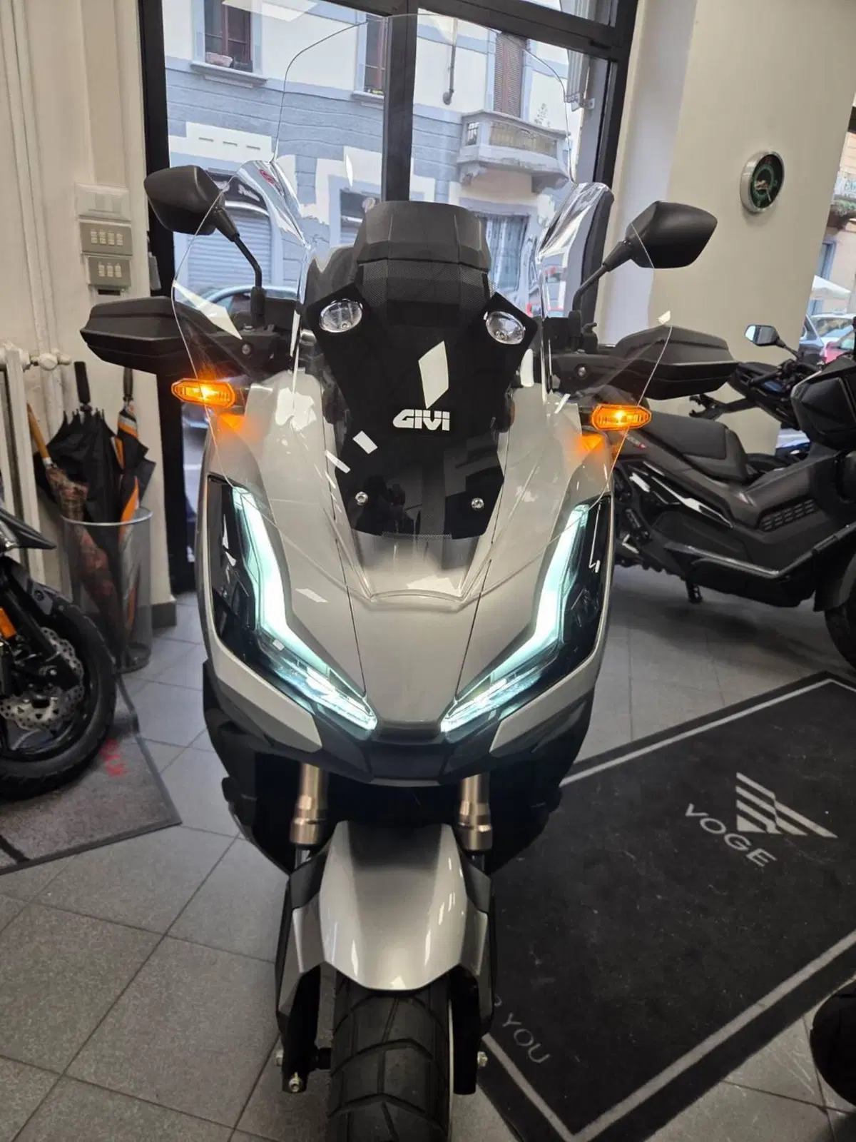 Honda ADV 350 (2022 - 24) (3)