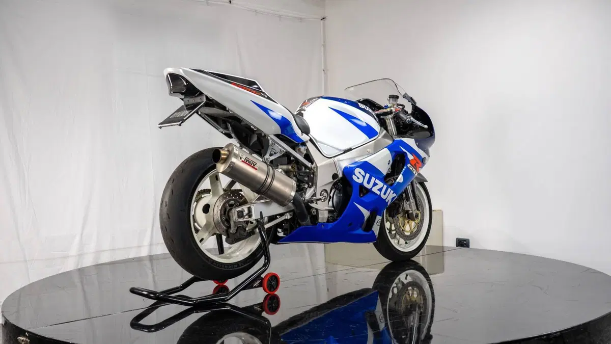 Suzuki GSX-R 750 K1 (7)