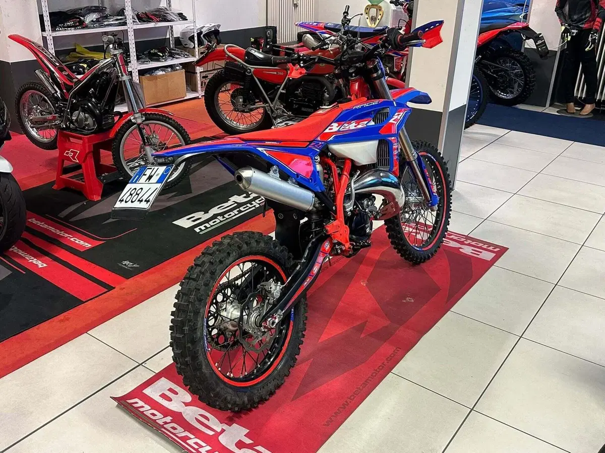 Betamotor RR 125 2T Enduro Race (2026) (3)