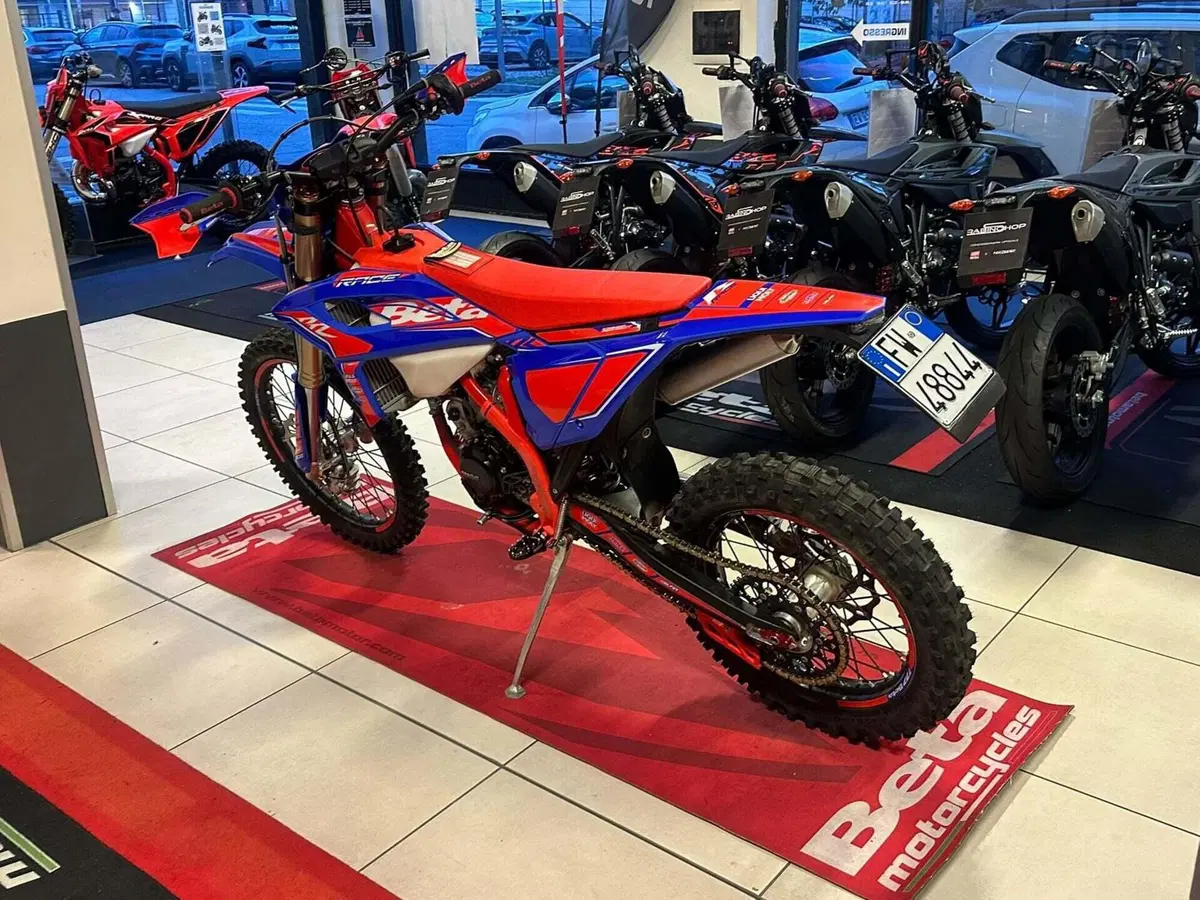Betamotor RR 125 2T Enduro Race (2026) (5)