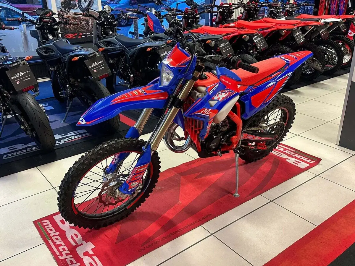 Betamotor RR 125 2T Enduro Race (2026) (7)