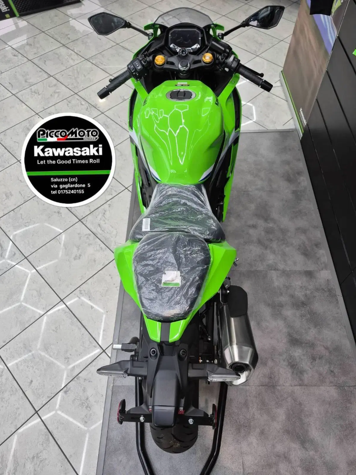 Kawasaki Ninja ZX-4RR (2024 - 27) (9)