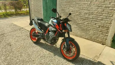 KTM 890 Duke R (2021 - 23) usata