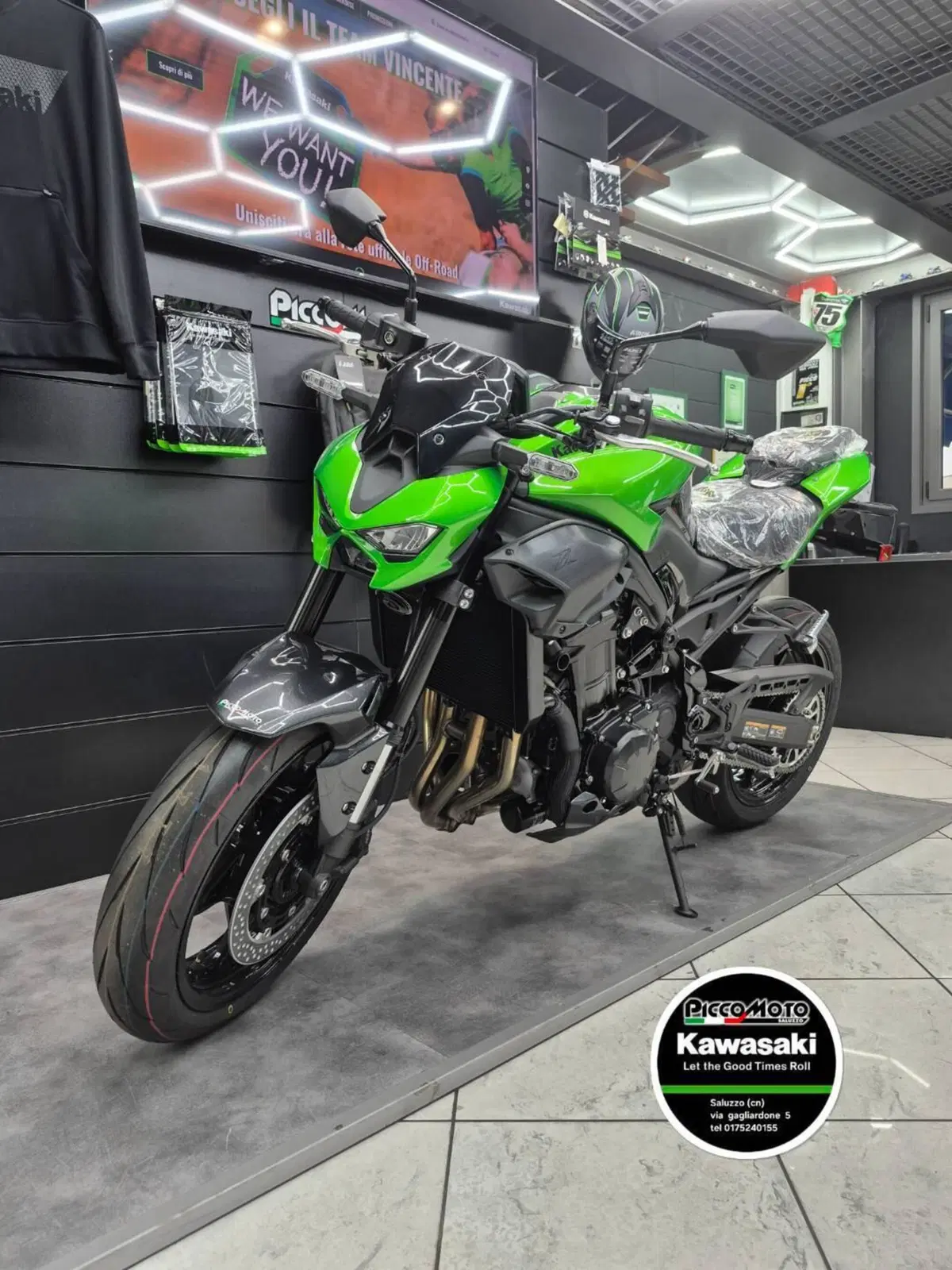 Kawasaki Z 900 A2 (2025 - 27) (4)
