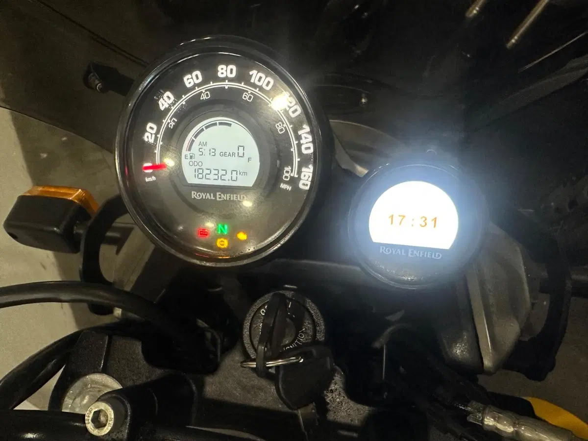 Royal Enfield Himalayan 411 (2021 - 24) (9)