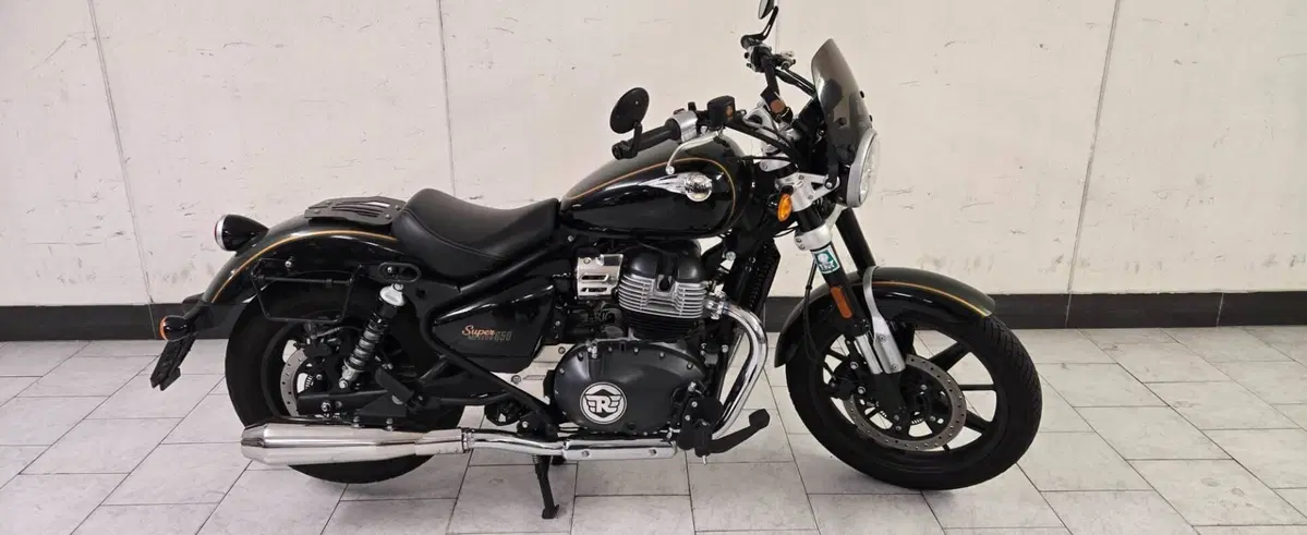 Royal Enfield Super Meteor 650 (2023 - 26)