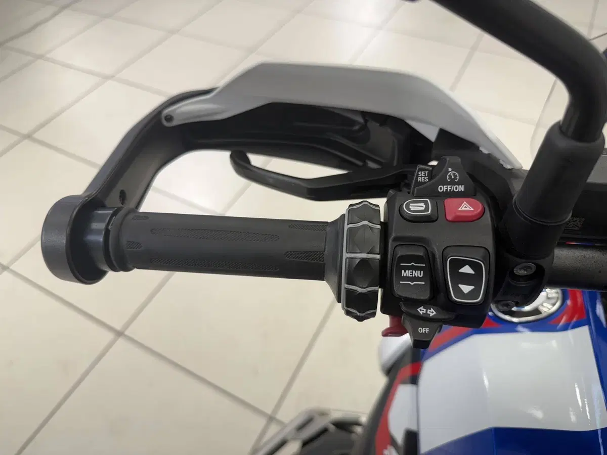 Bmw R 1300 GS Trophy (2023 - 26) (10)