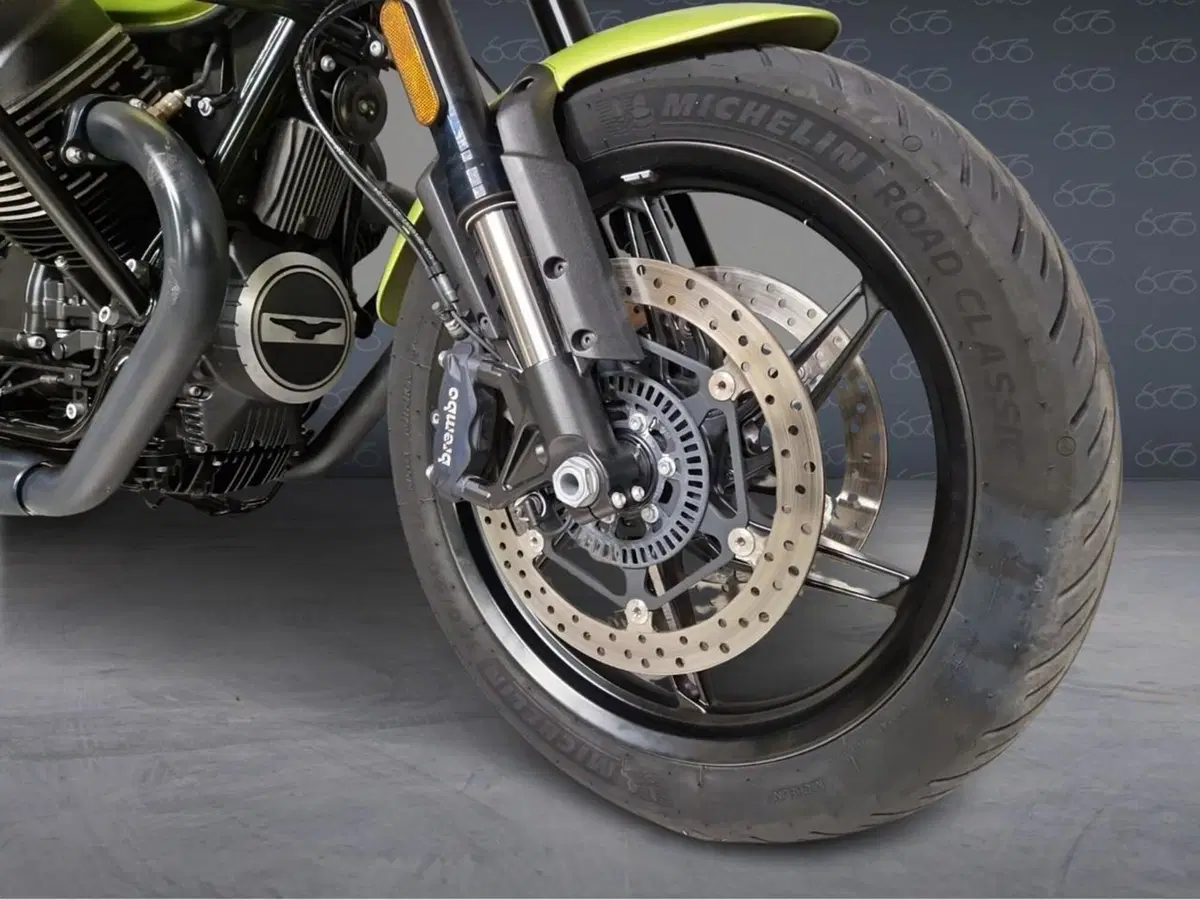 Moto Guzzi V7 Sport (2025 - 26) (6)