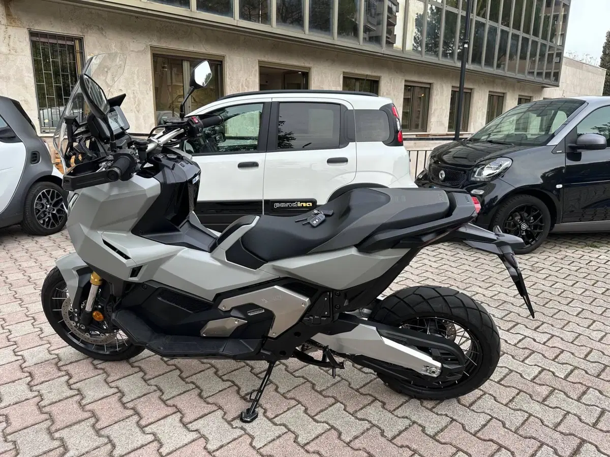 Honda X-ADV 750 (2025 - 27) (4)