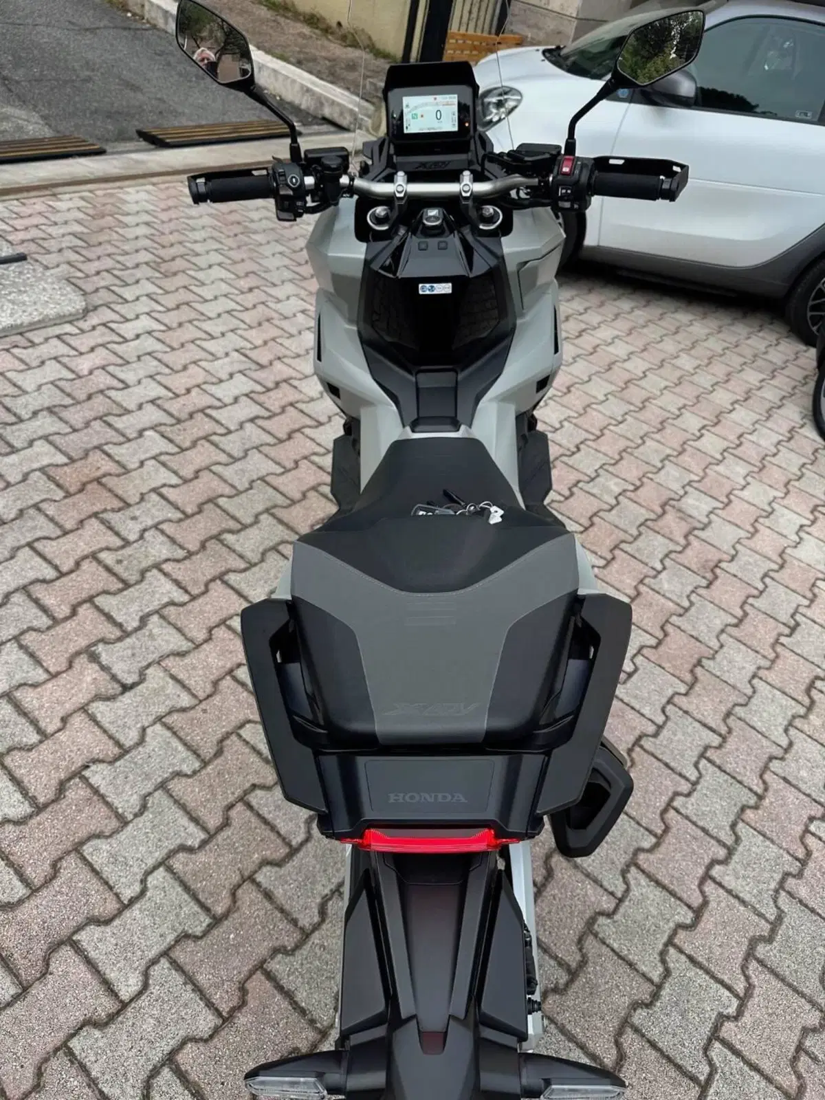 Honda X-ADV 750 (2025 - 27) (5)