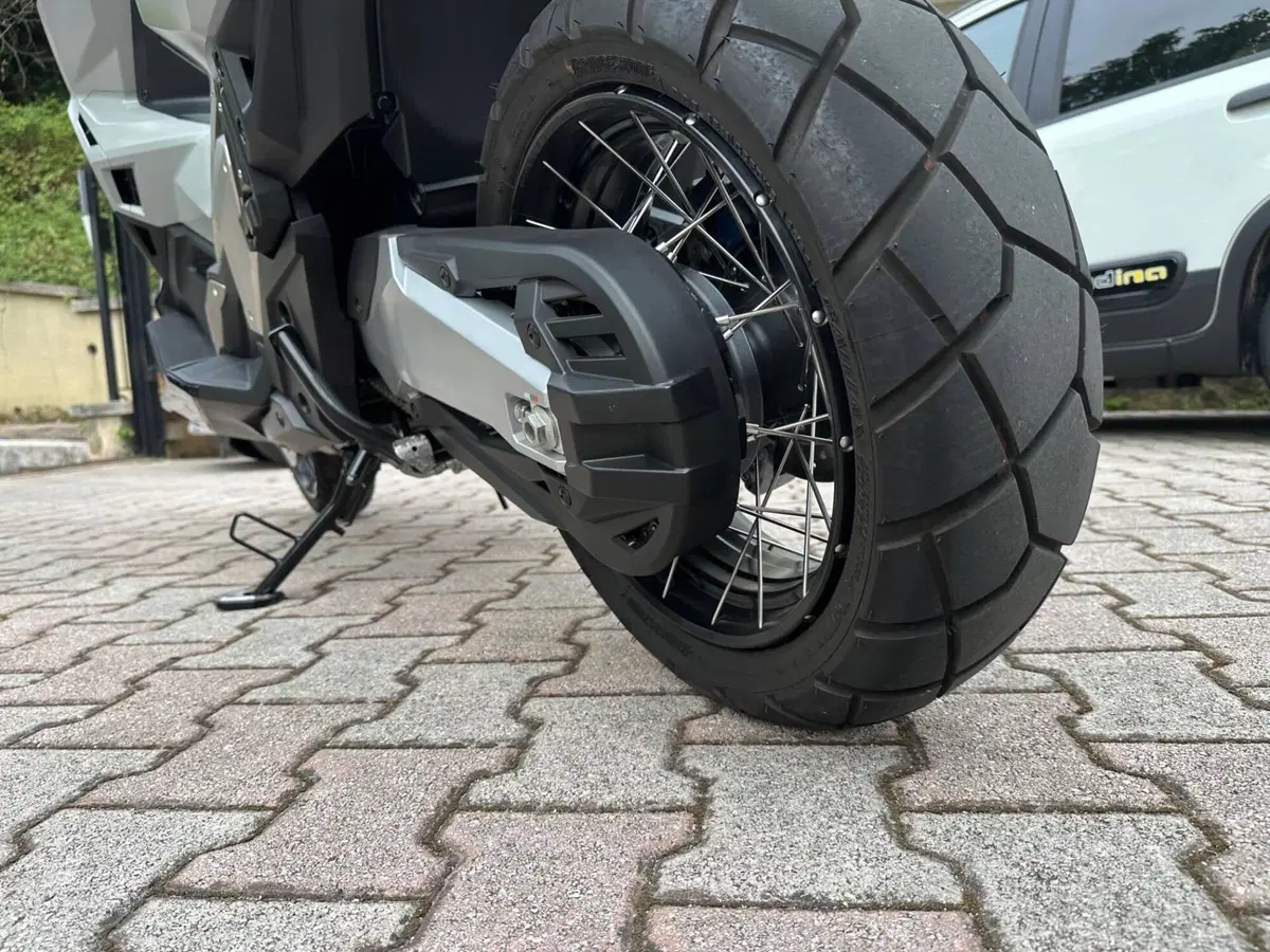 Honda X-ADV 750 (2025 - 27) (9)