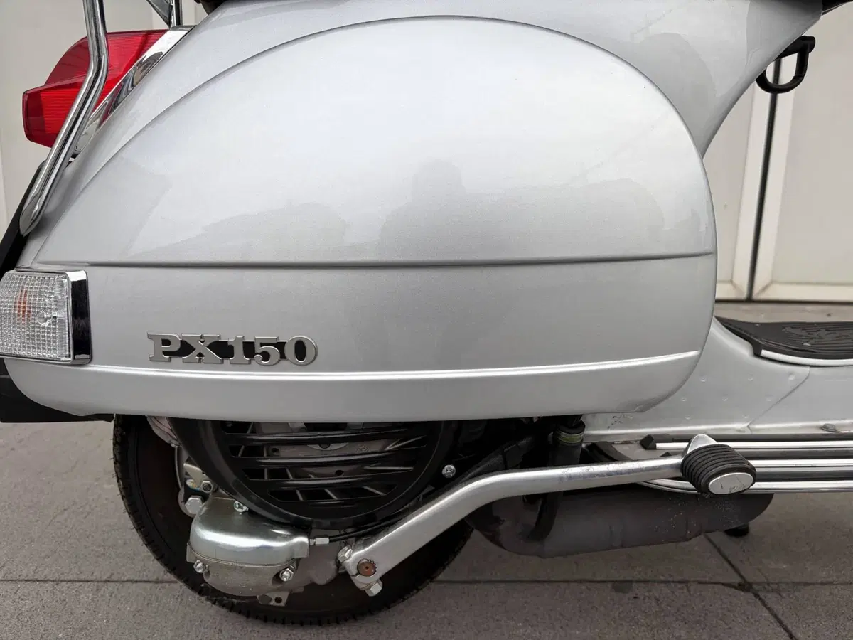 Vespa PX 150 Settantesimo (2016) (3)