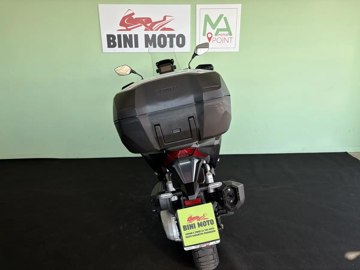 Honda ADV 350 (2022 - 24) (6)