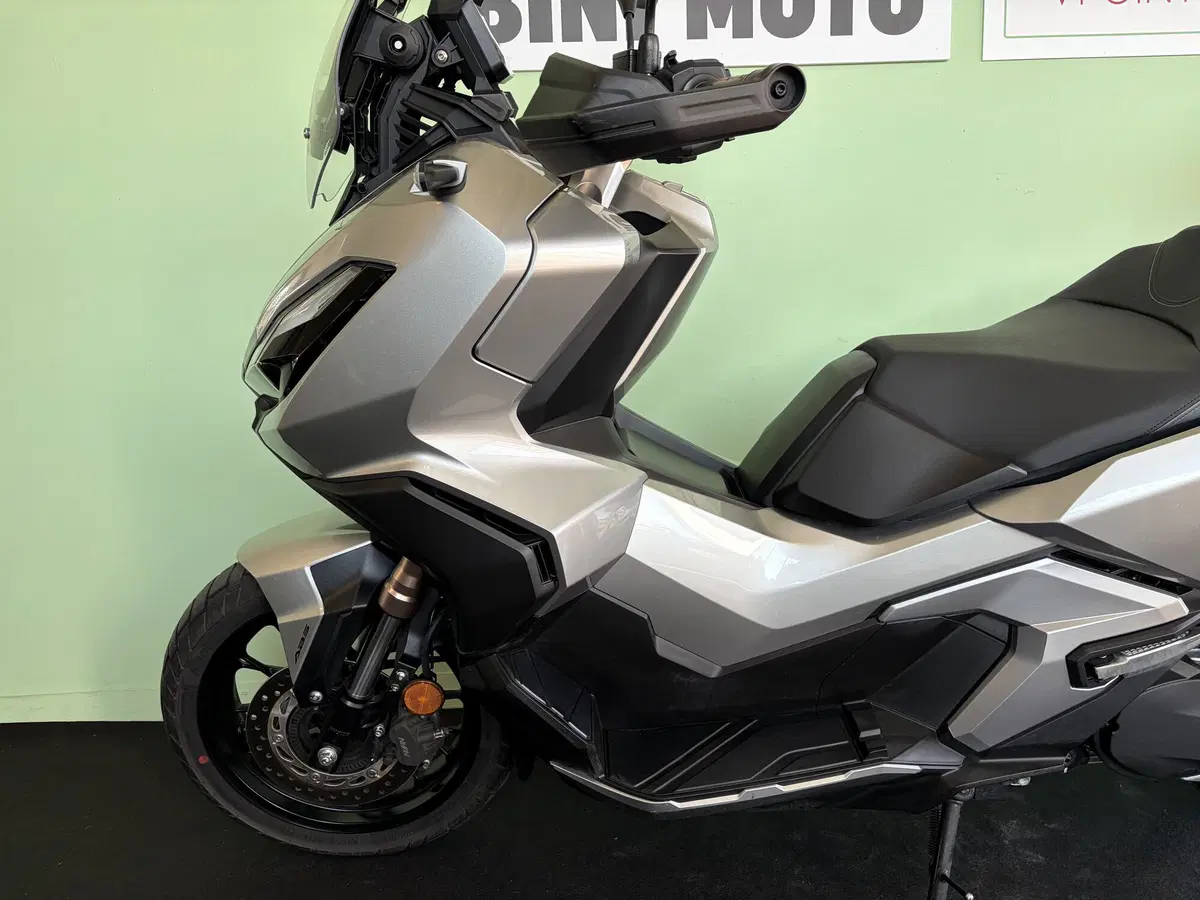 Honda ADV 350 (2022 - 24) (13)