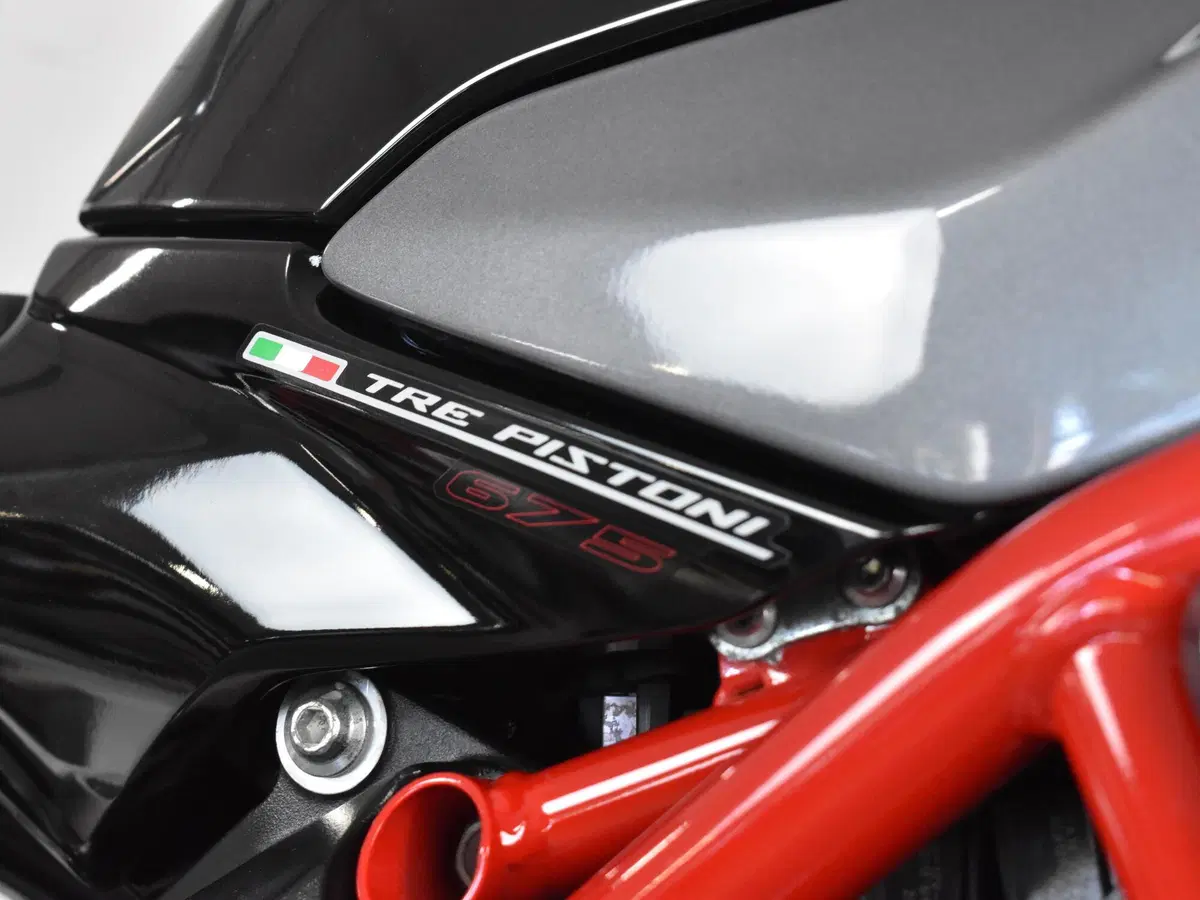 MV Agusta F3 675 EAS ABS (2011 - 17) (13)