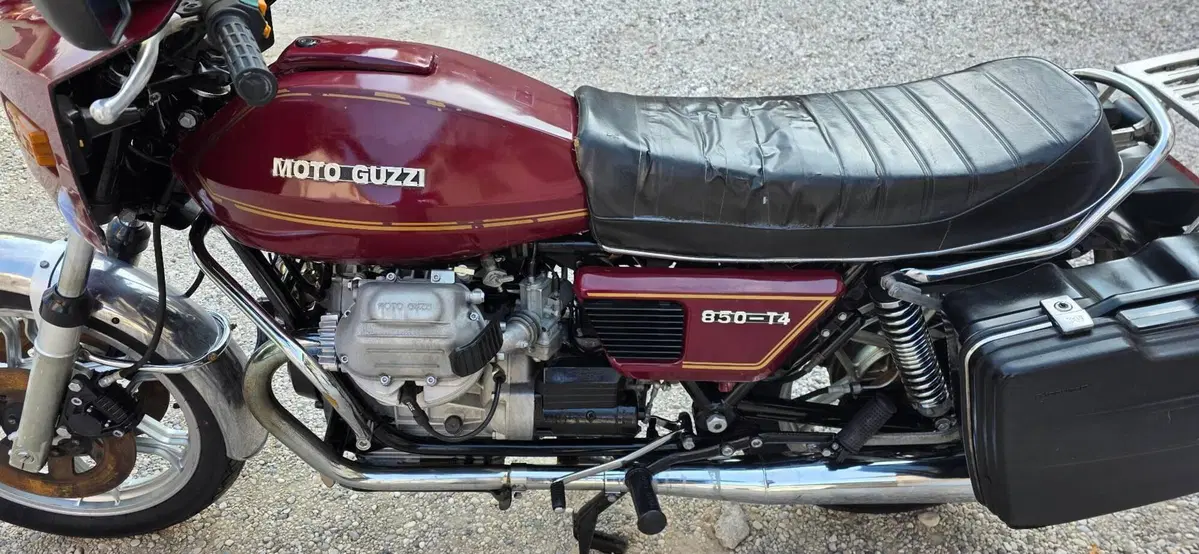 Moto Guzzi 850 T4 (3)