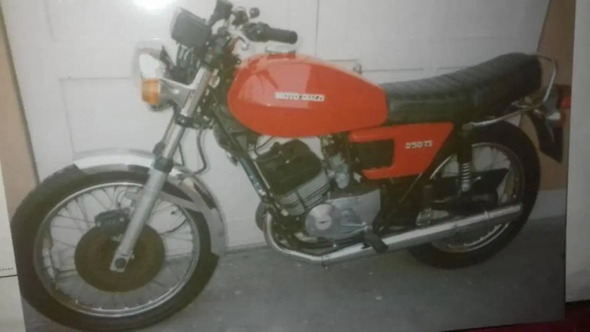 Moto Guzzi GTS 350 (3)