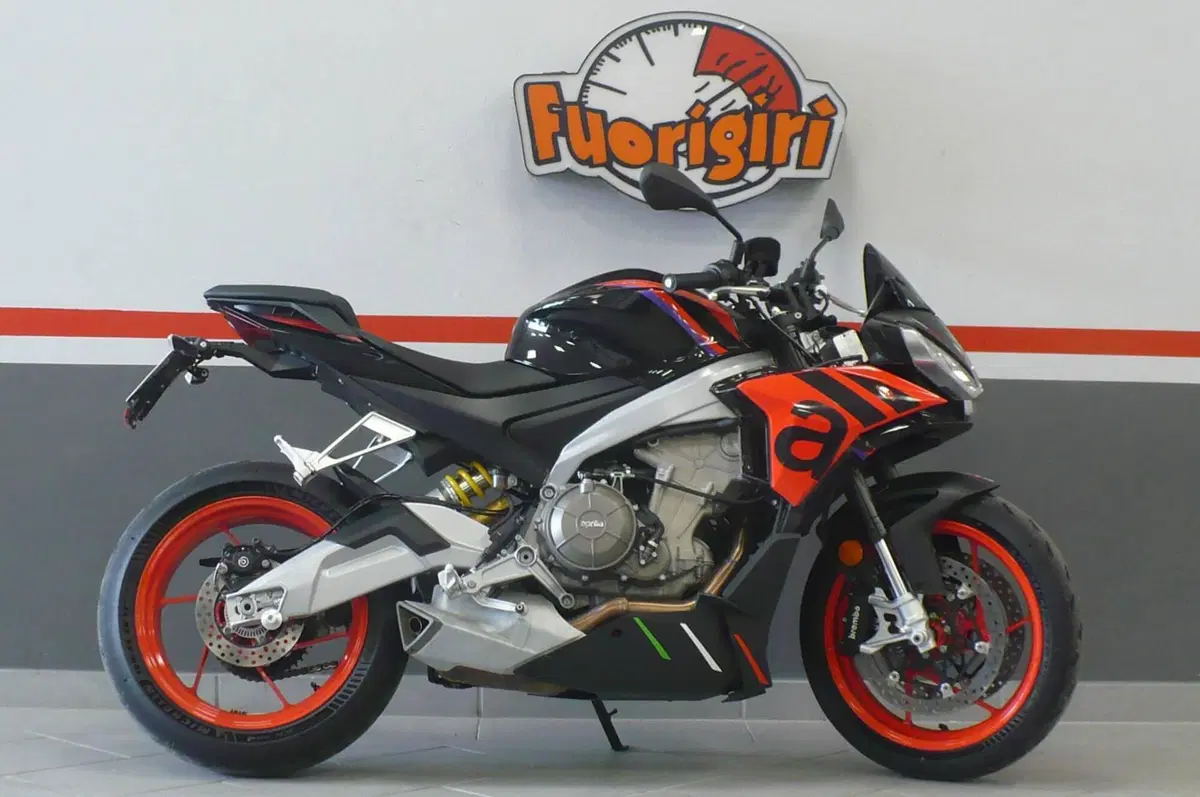 Aprilia Tuono 660 Factory (2022 - 24) (5)