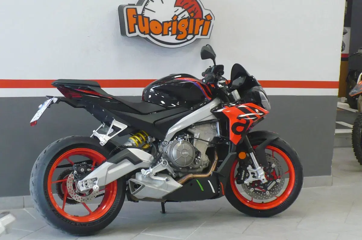 Aprilia Tuono 660 Factory (2022 - 24) (6)