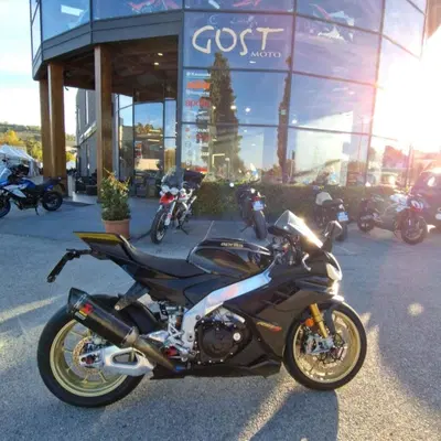 Aprilia RSV4 1100 Factory (2021 - 24) usata