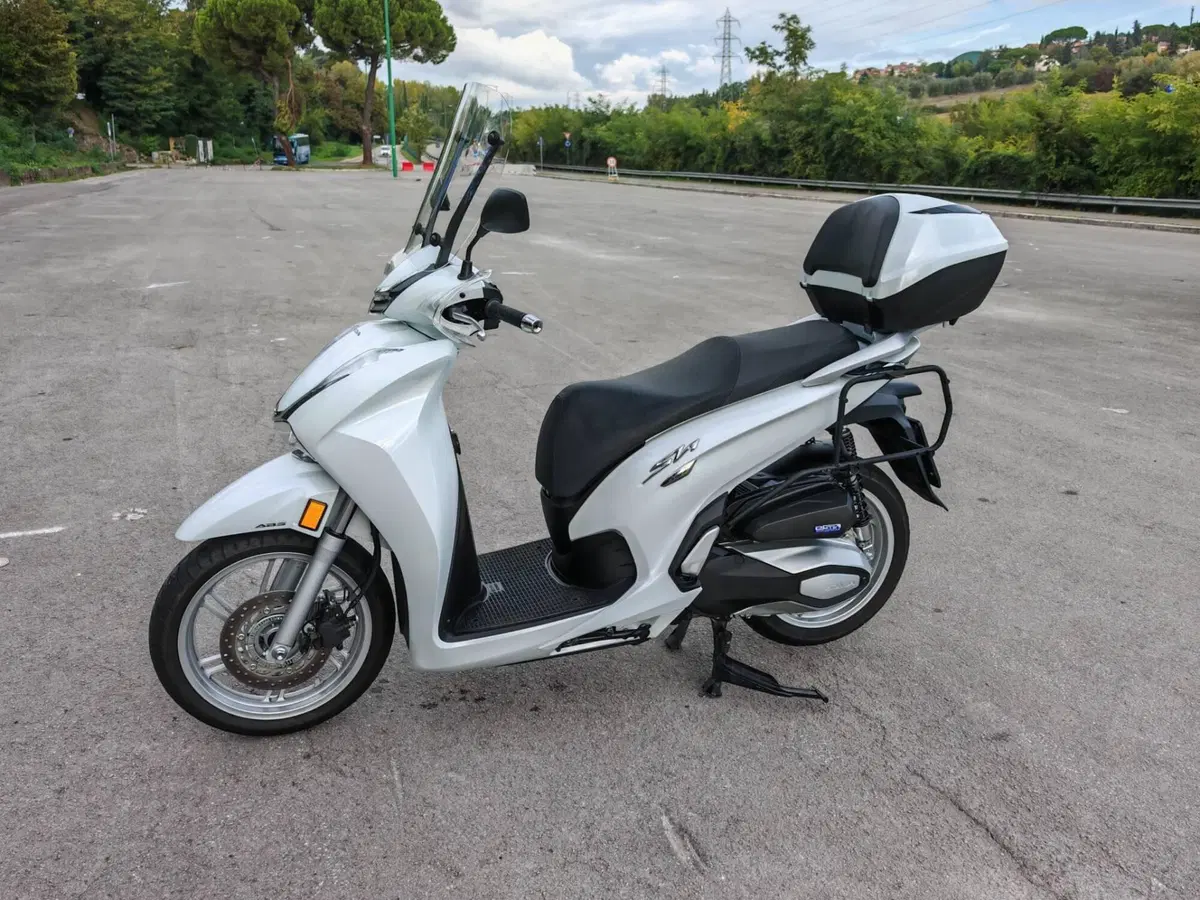 Honda SH 350 (2021 - 24) (7)