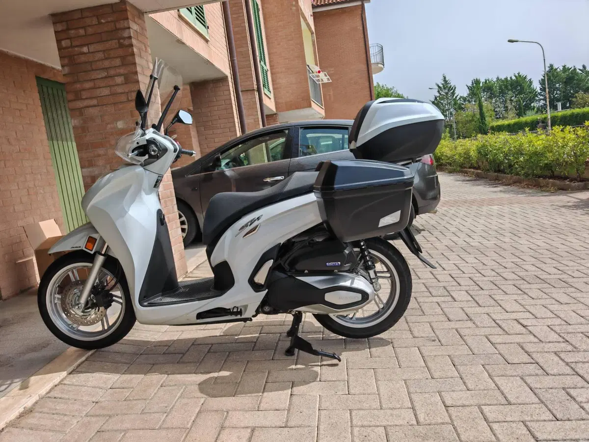 Honda SH 350 (2021 - 24) (16)