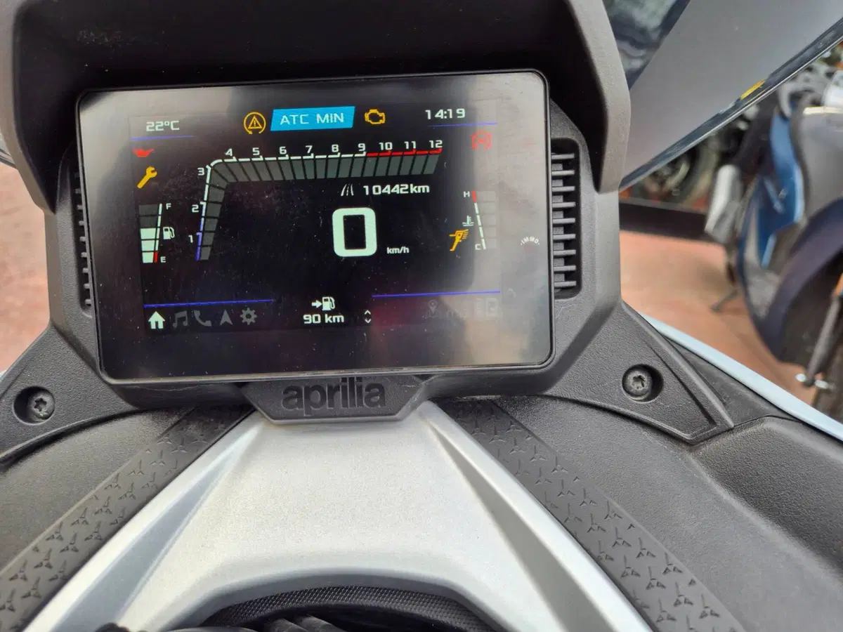 Aprilia SR GT 400 (2026) (2)
